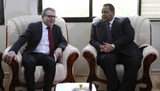 الوزير السوداني إبراهيم غندور ونظيره التشيكي لوبومير زوراليك