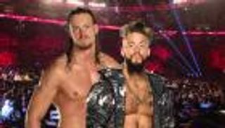 فريق إنزو أموري وبيج كاس يتحدى بطل "رو"