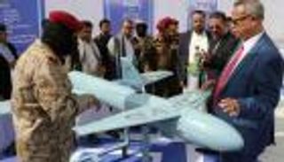 تهكم اليمنيين على طائرات الحوثيين: ننتظر مراكبهم الفضائية