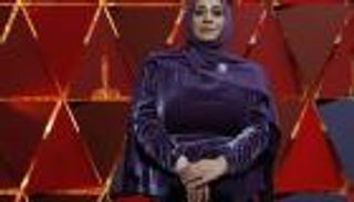 بالصور.. محجبة تخطف الأضواء في حفل الأوسكار