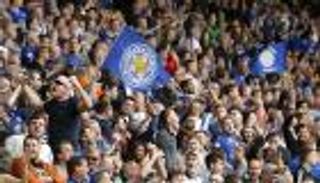 جماهير ليستر تقيم جنازة رمزية لكرة القدم