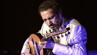 الفنان نصير شمه