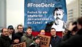 مقصلة أردوغان.. سجن صحفي ألماني بتهمة التحريض على الإرهاب