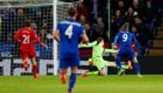 بالفيديو.. رحيل رانييري ينهي صيام ليستر التهديفي في 2017