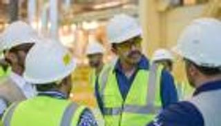 بالصور.. عبدالله بن زايد يطلع على مراحل تقدم مشروع براكة للطاقة النووية