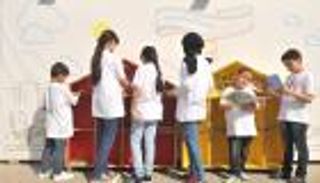 "جدار العطاء" .. مراكز أطفال الشارقة تدعم القراءة