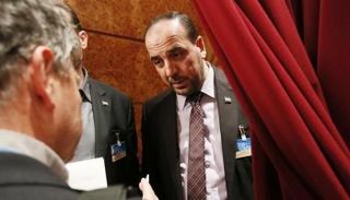 نصر الحريري في محادثات جنيف (رويترز)