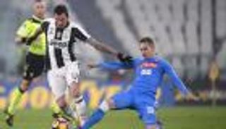 يوفنتوس يضع قدما في نهائي الكأس على حساب نابولي 