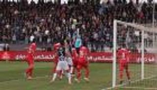 الصفاقسي يهزم النجم في قمة مثيرة للجدل بدوري تونس