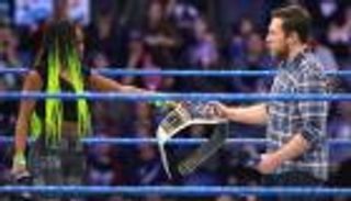 دانيال براين يسحب حزام بطولة سماكدون من ناعومي