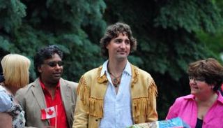 صور ترودو الوسيم اجتاحت الإنترنت