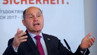 وزير الداخلية النمساوي وولفجانج سوبوتكا