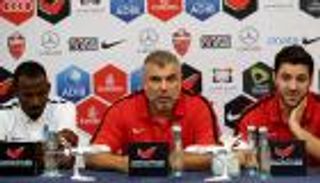 الأهلي يفقد خليل وجيان في قمة  الدوري الإماراتي