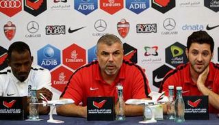 كوزمين مدرب الأهلي 