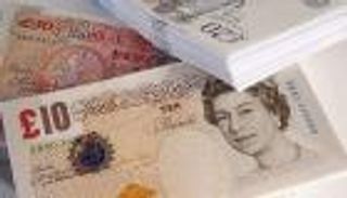 الإسترليني في أدنى حالاته أمام الدولار خلال 7 أسابيع