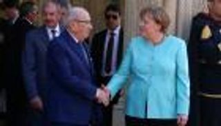 زيارة ميركل لتونس.. حقيبة خلافات وإغراءات