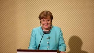 ميركل أثناء المؤتمر مع الرئيس التونسي الباجي قائد السبسي