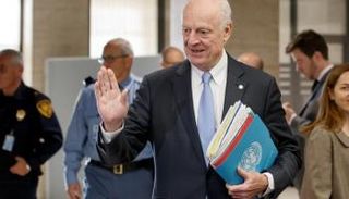 دي ميستورا أثناء مشاركتة فى جنيف 4