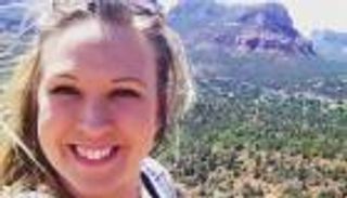 بالصور.. رحالة أمريكية لـ"العين": أحلم برؤية الإمارات ومصر