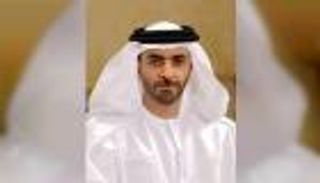 سيف بن زايد يطلق "استراتيجية الحكومة الذكية" و"خارطة الطريق" للداخلية 