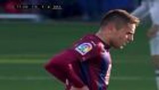 بالفيديو.. لاعب إيبار يدخل تاريخ ناديه أمام الريال