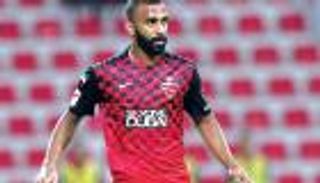 العارضة تحرم الأهلي من التسجيل.. وسالمين يعاندها