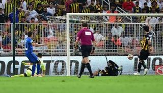 صورة من مباراة الاتحاد والهلال