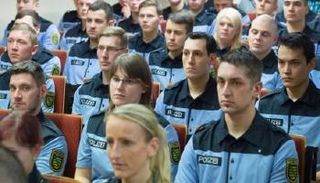 زيادة كوادر الشرطة الألمانية بسبب اللاجئين