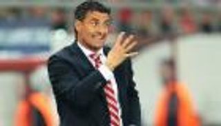 مالاجا يعين ثالث مدرب خلال الموسم الحالي 