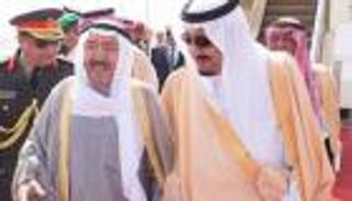 الملك سلمان يبعث رسالة خطية لأمير الكويت