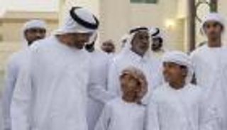 محمد بن زايد يقدم واجب العزاء في الشهيد خالد البلوشي