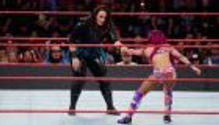 ساشا بانكس تفاجئ الجميع بالفوز على نيا جاكس