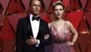 سكارليت جوهانسون تقيم دعوى طلاق وتطالب بحضانة ابنتها