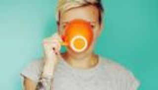 فنجان قهوة.. يجنبك ألزهايمر