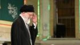 خامنئي يتهم روحاني بالفشل الاقتصادي رغم رفع العقوبات
