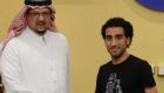 قصة تجديد هداف النصر في 5 عناوين