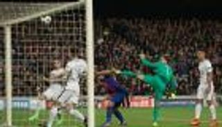 بلباو يسخر من سان جيرمان بعد سداسية برشلونة