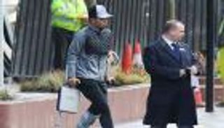 "سكوتر" وسيلة جيسوس لمواجهة "كسر القدم"