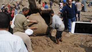 غضب في الأوساط الأثرية المصرية بسبب تمثال مكتشف لرمسيس