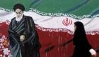 "لماذا نبغض إيران".. هاشتاق يفضح سياسة إيران العدائية ضد العرب