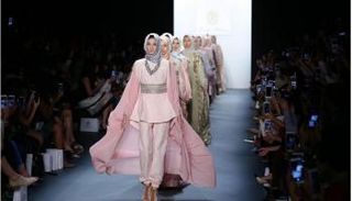 عارضات أزياء محجبات