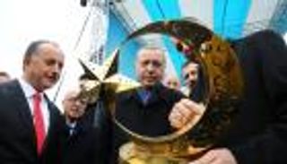 هولندا تصف أردوغان بـ"الجنون" ردا على اتهامه لها بـ"النازية"