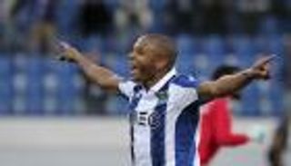 براهيمي يفرض نفسه ملكا للمراوغات في البرتغال