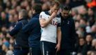 توتنهام يخشى غياب كين لفترة طويلة بسبب الإصابة