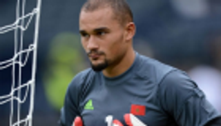 طنجة يجهز عقوبة مغلظة لحارسه "الغاضب"