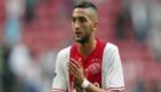 زياش يتصدر سباق أفضل لاعبي الدوري الهولندي