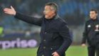 مدرب فياريال يتمنى التوفيق لمنافسه