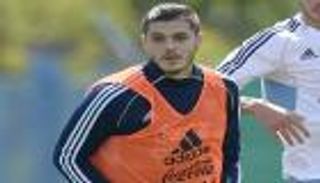 تقارير.. استدعاء "اضطراري" من الأرجنتين لإيكاردي