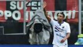 مهاجم سامبدوريا يعترف بمطاردة كبار إيطاليا