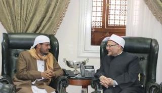 مفتي مصر يلتقي وزير الأوقاف والإرشاد اليمني